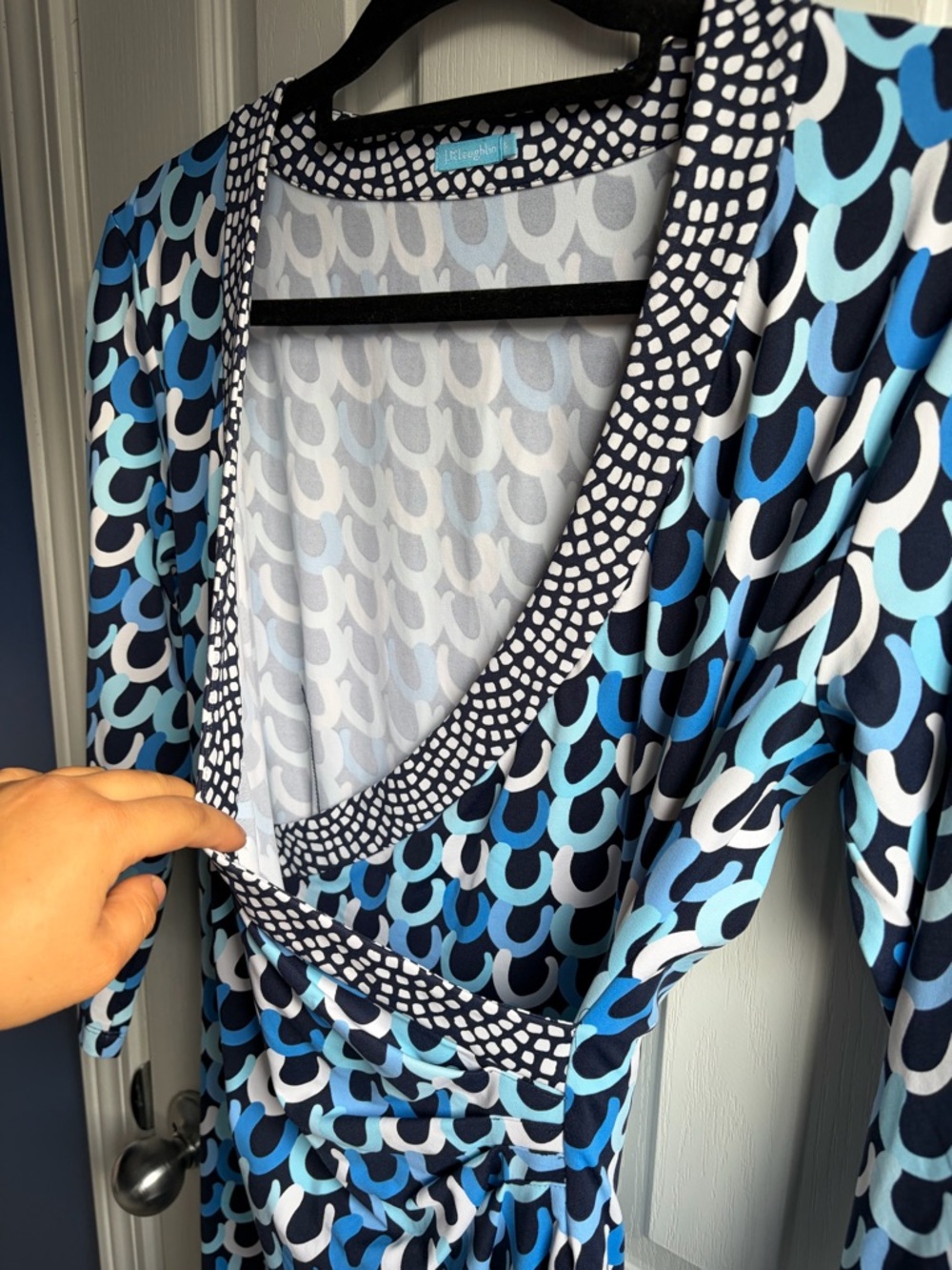 J. McLaughlin Blue Geometric Print Faux Wrap Dress Size Small Stretch Jersey - Picture 6 of 11